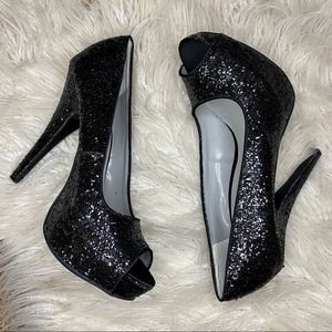 White by Vera Wang Black Sparkly Heels (sz 9)